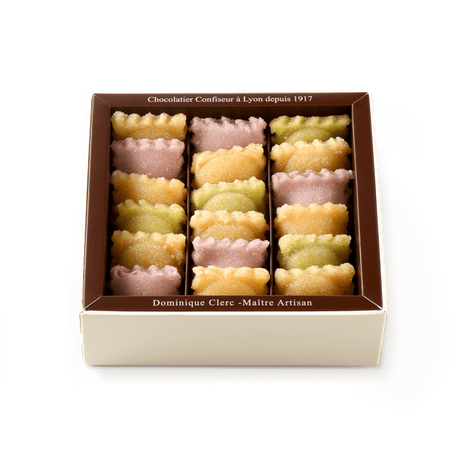 Dentelles de Lyon Box of 21 pieces