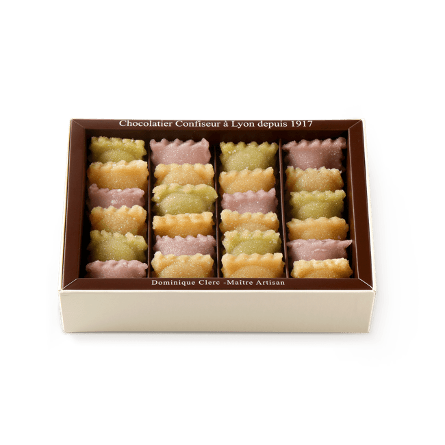 Dentelles de Lyon Coffret de 28 pièces Dentelles de Lyon Coffret de 28 pièces