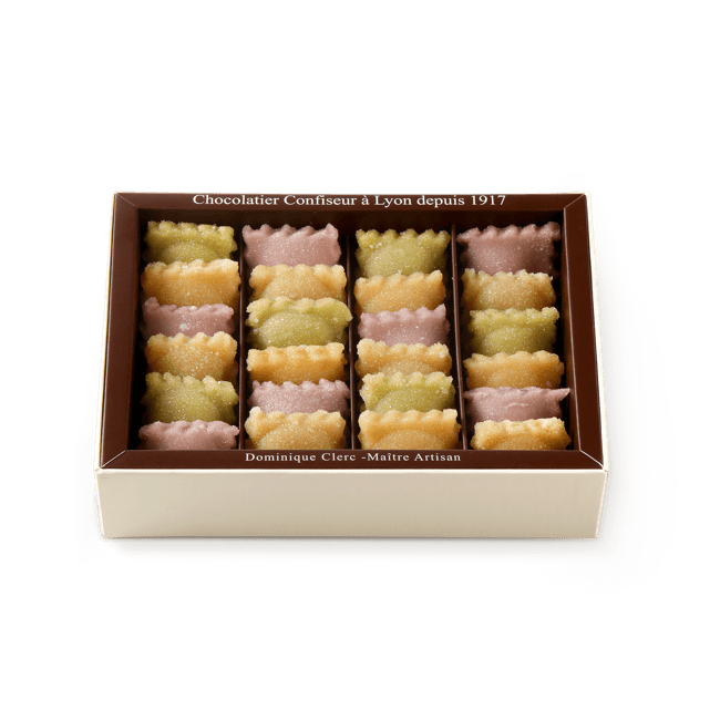 Dentelles de Lyon Box of 28 pieces