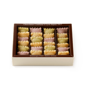 Palomas Dentelles de Lyon Box of 28 pieces