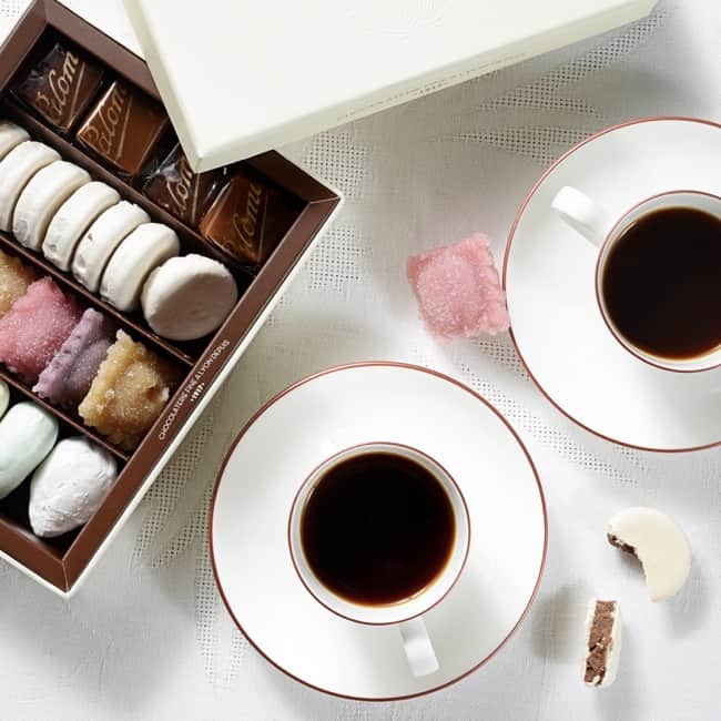 Assortment of Confectioneries Box of 27 pieces Assortment of Confectioneries Box of 27 pieces