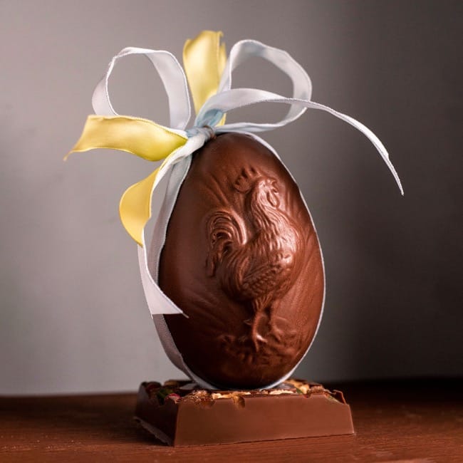 Easter Egg Chanteclerc, Milk 15cm, Side Filling Easter Egg Chanteclerc, Milk 15cm, Side Filling