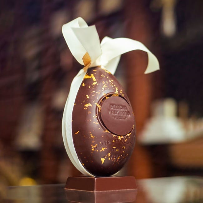 Easter Egg Délicia, Dark 15cm, Side Filling